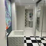 Prive, Piscine Jacuzzi Dans Les Bois * Moirax