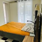 Prive, Piscine Jacuzzi Dans Les Bois Apartamento Moirax
