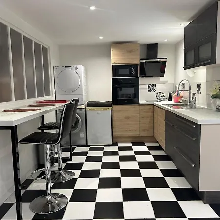 Prive, Piscine Jacuzzi Dans Les Bois * Moirax