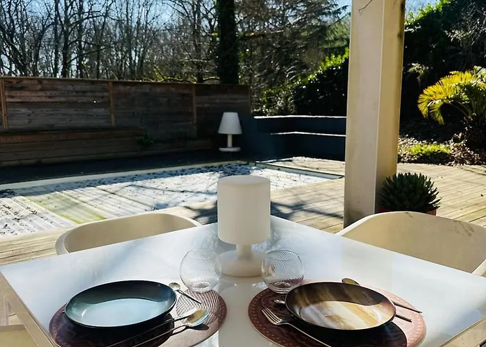 Prive, Piscine Jacuzzi Dans Les Bois *