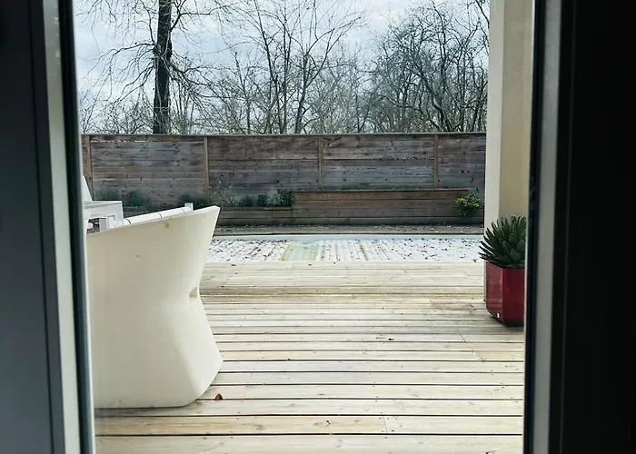 Prive, Piscine Jacuzzi Dans Les Bois Apartment